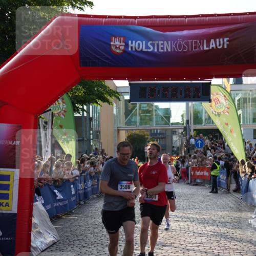 13.06.2025 - Holstenköstenlauf Felixshl http://msf.ph/oto/7955021 13.06.2025 19:45:34 Laufen 2768, 2822, 3301, 3586 meine-sportfotos.de