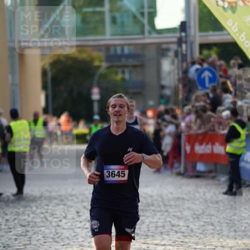 13.06.2025 - Holstenköstenlauf Felixshl http://msf.ph/oto/7955166 13.06.2025 19:45:47 Laufen 2989, 3227, 3280, 3645, 3771 meine-sportfotos.de