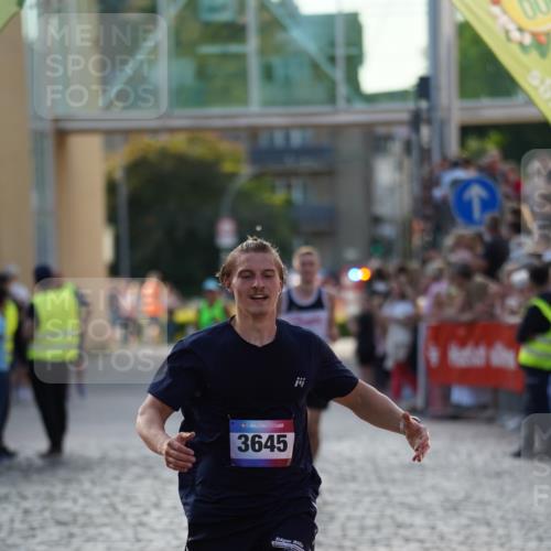 13.06.2025 - Holstenköstenlauf Felixshl http://msf.ph/oto/7955199 13.06.2025 19:45:48 Laufen 2989, 3227, 3280, 3645, 3771 meine-sportfotos.de
