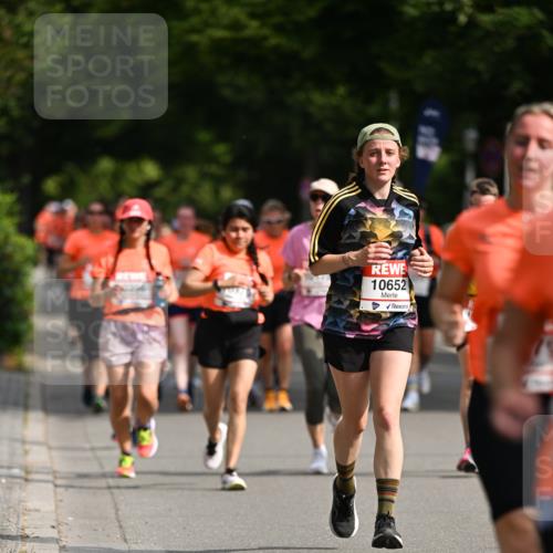 15.06.2025 - REWE Women's Run Dr. Thomas Lammeyer http://msf.ph/oto/7955249 15.06.2025 09:45:24 Laufen 10652 meine-sportfotos.de