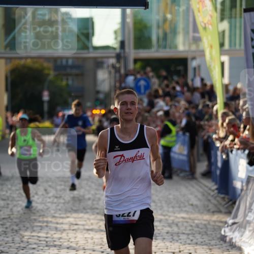 13.06.2025 - Holstenköstenlauf Felixshl http://msf.ph/oto/7955267 13.06.2025 19:45:52 Laufen 2989, 3227, 3280, 3645, 3771 meine-sportfotos.de