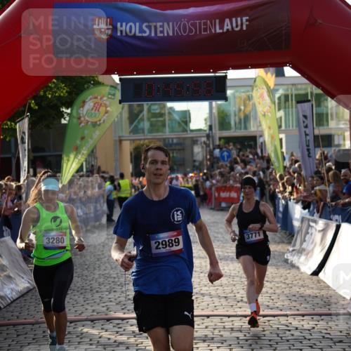 13.06.2025 - Holstenköstenlauf Felixshl http://msf.ph/oto/7955330 13.06.2025 19:45:56 Laufen 2989, 3227, 3280, 3771 meine-sportfotos.de