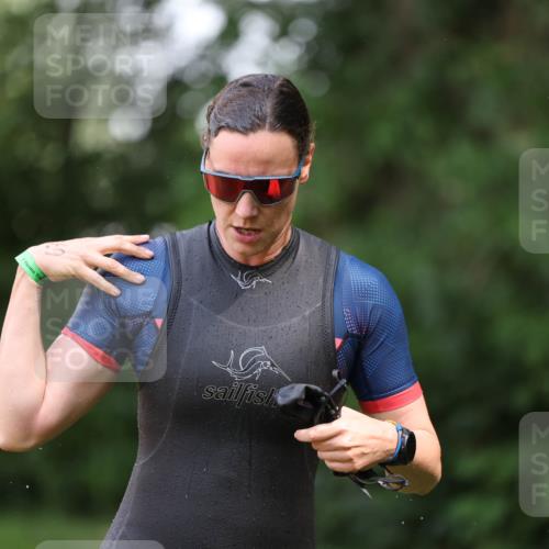 15.06.2025 - 7 Türme Triathlon Michael Strokosch http://msf.ph/oto/7955334 15.06.2025 12:31:10 Schwimmen 383, 670 meine-sportfotos.de