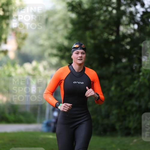 15.06.2025 - 7 Türme Triathlon Michael Strokosch http://msf.ph/oto/7955372 15.06.2025 12:32:50 Schwimmen 447, 472, 486, 660 meine-sportfotos.de