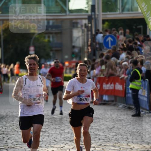 13.06.2025 - Holstenköstenlauf Felixshl http://msf.ph/oto/7955423 13.06.2025 19:46:04 Laufen 2054, 3670, 3879 meine-sportfotos.de