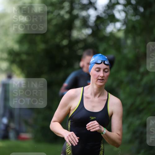 15.06.2025 - 7 Türme Triathlon Michael Strokosch http://msf.ph/oto/7955436 15.06.2025 12:32:57 Schwimmen 401, 428, 447, 472, 486, 529, 650, 660 meine-sportfotos.de
