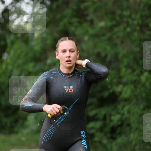 15.06.2025 - 7 Türme Triathlon Michael Strokosch http://msf.ph/oto/7955445 15.06.2025 12:32:58 Schwimmen 401, 428, 447, 472, 486, 529, 650, 660 meine-sportfotos.de