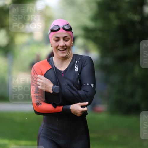 15.06.2025 - 7 Türme Triathlon Michael Strokosch http://msf.ph/oto/7955488 15.06.2025 12:33:06 Schwimmen 381, 382, 401, 428, 447, 472, 486, 529, 650 meine-sportfotos.de