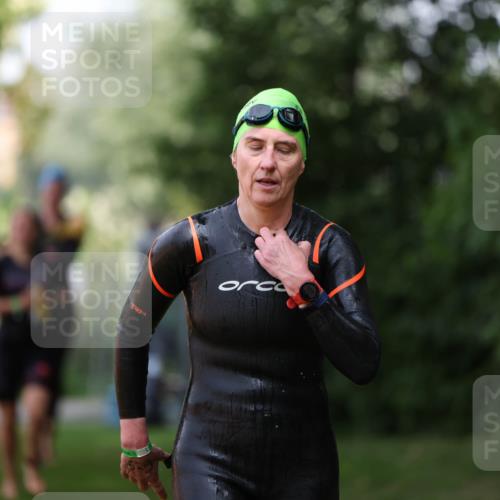 15.06.2025 - 7 Türme Triathlon Michael Strokosch http://msf.ph/oto/7955533 15.06.2025 12:33:10 Schwimmen 381, 382, 401, 428, 486, 529, 601, 650 meine-sportfotos.de