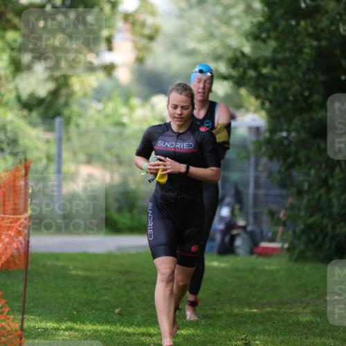 15.06.2025 - 7 Türme Triathlon Michael Strokosch http://msf.ph/oto/7955544 15.06.2025 12:33:11 Schwimmen 381, 382, 401, 428, 486, 529, 601, 650 meine-sportfotos.de