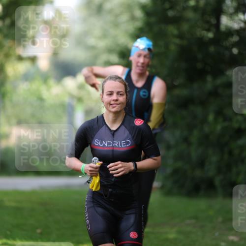 15.06.2025 - 7 Türme Triathlon Michael Strokosch http://msf.ph/oto/7955560 15.06.2025 12:33:13 Schwimmen 381, 382, 401, 428, 486, 529, 601, 650 meine-sportfotos.de