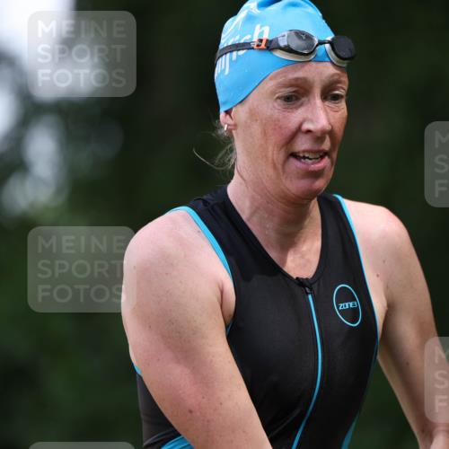 15.06.2025 - 7 Türme Triathlon Michael Strokosch http://msf.ph/oto/7955599 15.06.2025 12:33:16 Schwimmen 381, 382, 401, 428, 486, 529, 601, 650 meine-sportfotos.de