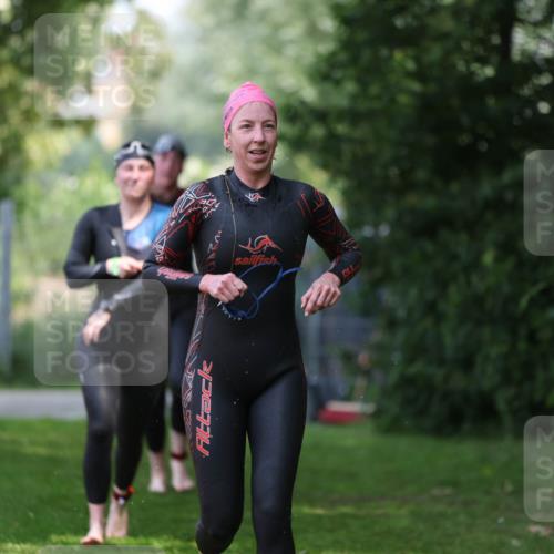 15.06.2025 - 7 Türme Triathlon Michael Strokosch http://msf.ph/oto/7955608 15.06.2025 12:33:23 Schwimmen 381, 382, 391, 401, 428, 433, 601, 650 meine-sportfotos.de