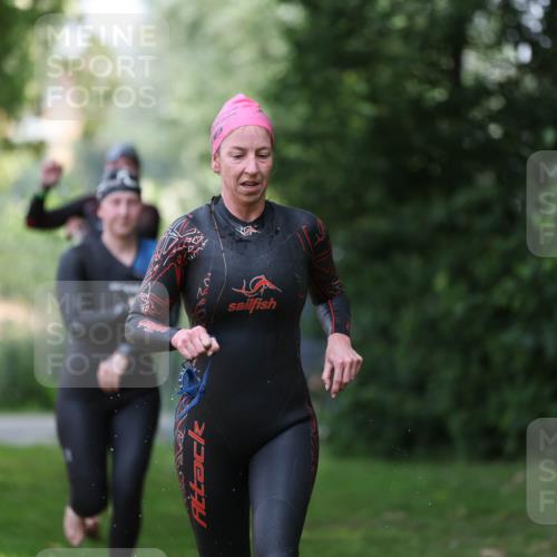 15.06.2025 - 7 Türme Triathlon Michael Strokosch http://msf.ph/oto/7955614 15.06.2025 12:33:24 Schwimmen 381, 382, 391, 401, 428, 433, 601, 675 meine-sportfotos.de