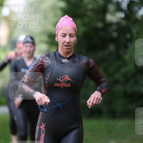 15.06.2025 - 7 Türme Triathlon Michael Strokosch http://msf.ph/oto/7955625 15.06.2025 12:33:25 Schwimmen 381, 382, 391, 401, 415, 428, 433, 601, 675 meine-sportfotos.de