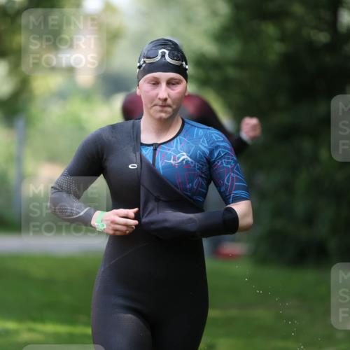 15.06.2025 - 7 Türme Triathlon Michael Strokosch http://msf.ph/oto/7955637 15.06.2025 12:33:26 Schwimmen 381, 382, 391, 401, 415, 428, 433, 601, 675 meine-sportfotos.de