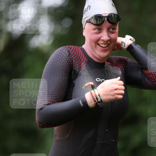 15.06.2025 - 7 Türme Triathlon Michael Strokosch http://msf.ph/oto/7955663 15.06.2025 12:33:28 Schwimmen 381, 382, 391, 415, 433, 601, 667, 675 meine-sportfotos.de