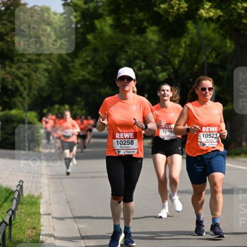 15.06.2025 - REWE Women's Run Dr. Thomas Lammeyer http://msf.ph/oto/7955748 15.06.2025 09:45:55 Laufen 1048, 10523, 10258 meine-sportfotos.de