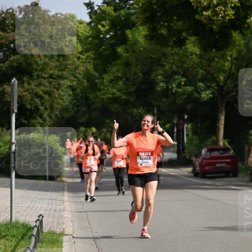 15.06.2025 - REWE Women's Run Dr. Thomas Lammeyer http://msf.ph/oto/7955821 15.06.2025 09:46:03 Laufen 10868 meine-sportfotos.de