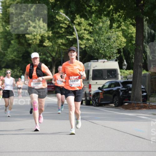 15.06.2025 - REWE Women's Run Jannik Wohlers http://msf.ph/oto/7955822 15.06.2025 08:51:24 Laufen 12, 10808, 104439, 10417 meine-sportfotos.de