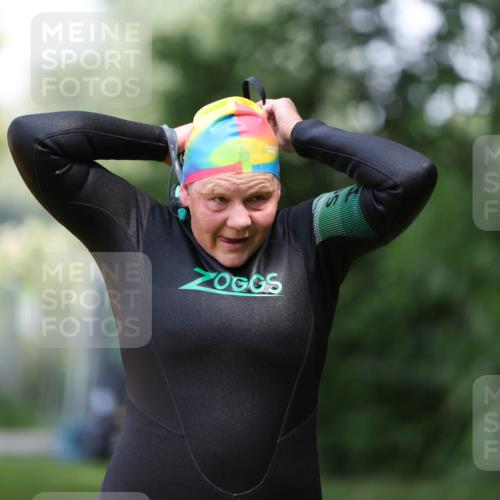 15.06.2025 - 7 Türme Triathlon Michael Strokosch http://msf.ph/oto/7955876 15.06.2025 12:34:11 Schwimmen 418, 603 meine-sportfotos.de