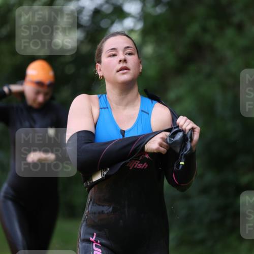 15.06.2025 - 7 Türme Triathlon Michael Strokosch http://msf.ph/oto/7955902 15.06.2025 12:34:31 Schwimmen 352, 359, 403, 482, 535, 547, 576 meine-sportfotos.de