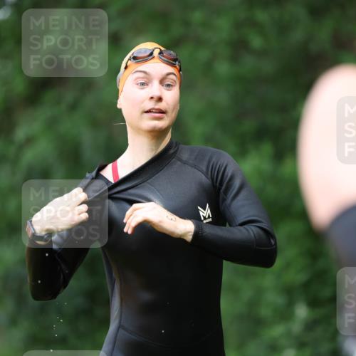 15.06.2025 - 7 Türme Triathlon Michael Strokosch http://msf.ph/oto/7955920 15.06.2025 12:34:33 Schwimmen 352, 359, 403, 482, 535, 547, 576 meine-sportfotos.de