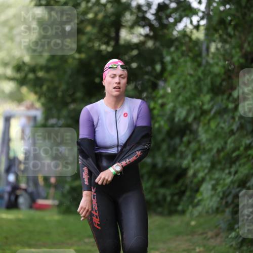 15.06.2025 - 7 Türme Triathlon Michael Strokosch http://msf.ph/oto/7955935 15.06.2025 12:34:37 Schwimmen 352, 359, 403, 482, 526, 535, 547, 576 meine-sportfotos.de