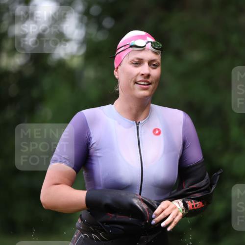 15.06.2025 - 7 Türme Triathlon Michael Strokosch http://msf.ph/oto/7955969 15.06.2025 12:34:38 Schwimmen 352, 359, 403, 482, 526, 535, 547, 576 meine-sportfotos.de