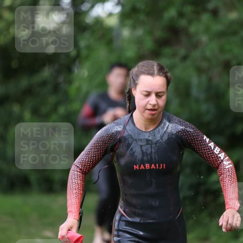 15.06.2025 - 7 Türme Triathlon Michael Strokosch http://msf.ph/oto/7956005 15.06.2025 12:34:43 Schwimmen 352, 359, 482, 526, 535, 547 meine-sportfotos.de