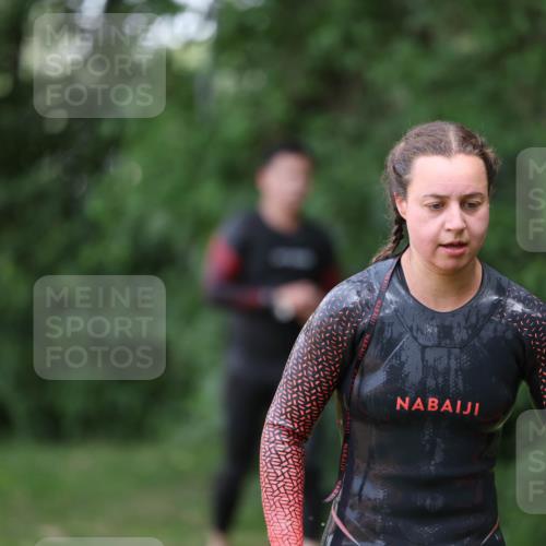 15.06.2025 - 7 Türme Triathlon Michael Strokosch http://msf.ph/oto/7956011 15.06.2025 12:34:43 Schwimmen 352, 359, 482, 526, 535, 547 meine-sportfotos.de