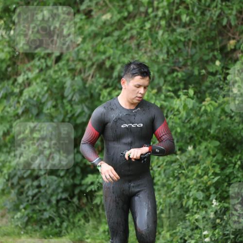15.06.2025 - 7 Türme Triathlon Michael Strokosch http://msf.ph/oto/7956018 15.06.2025 12:34:44 Schwimmen 352, 359, 482, 526, 535, 547 meine-sportfotos.de