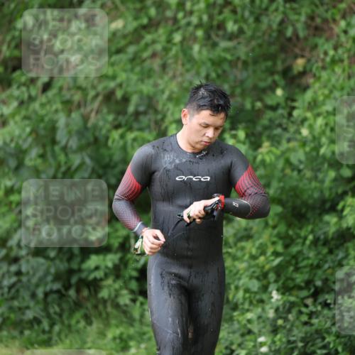 15.06.2025 - 7 Türme Triathlon Michael Strokosch http://msf.ph/oto/7956027 15.06.2025 12:34:45 Schwimmen 352, 359, 482, 526, 535, 547 meine-sportfotos.de