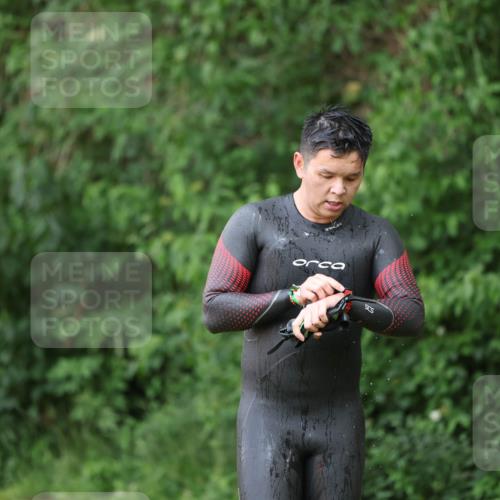 15.06.2025 - 7 Türme Triathlon Michael Strokosch http://msf.ph/oto/7956042 15.06.2025 12:34:45 Schwimmen 352, 359, 482, 526, 535, 547 meine-sportfotos.de