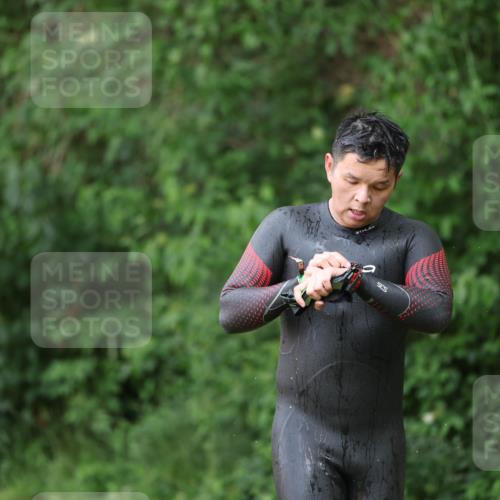 15.06.2025 - 7 Türme Triathlon Michael Strokosch http://msf.ph/oto/7956047 15.06.2025 12:34:45 Schwimmen 352, 359, 482, 526, 535, 547 meine-sportfotos.de
