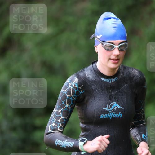 15.06.2025 - 7 Türme Triathlon Michael Strokosch http://msf.ph/oto/7956197 15.06.2025 12:35:21 Schwimmen 408, 420, 532, 533 meine-sportfotos.de