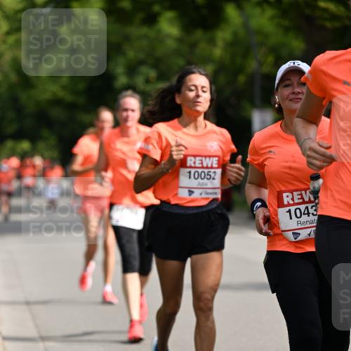 15.06.2025 - REWE Women's Run Dr. Thomas Lammeyer http://msf.ph/oto/7956208 15.06.2025 09:46:25 Laufen 99, 10052, 1043 meine-sportfotos.de