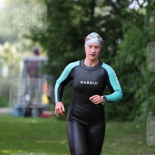15.06.2025 - 7 Türme Triathlon Michael Strokosch http://msf.ph/oto/7956230 15.06.2025 12:35:33 Schwimmen 408 meine-sportfotos.de