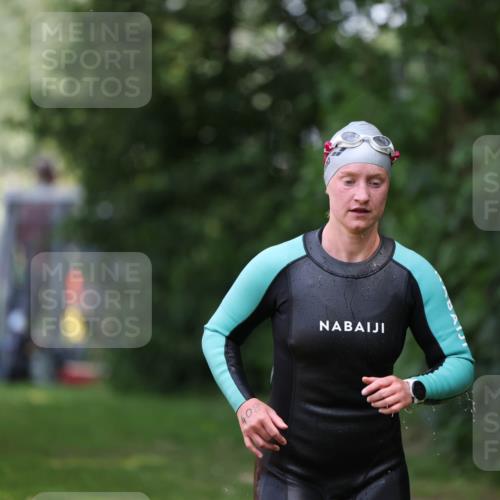 15.06.2025 - 7 Türme Triathlon Michael Strokosch http://msf.ph/oto/7956240 15.06.2025 12:35:33 Schwimmen 408 meine-sportfotos.de