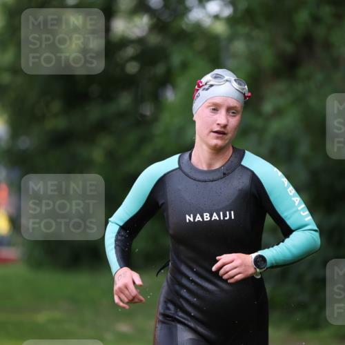 15.06.2025 - 7 Türme Triathlon Michael Strokosch http://msf.ph/oto/7956243 15.06.2025 12:35:33 Schwimmen 408 meine-sportfotos.de