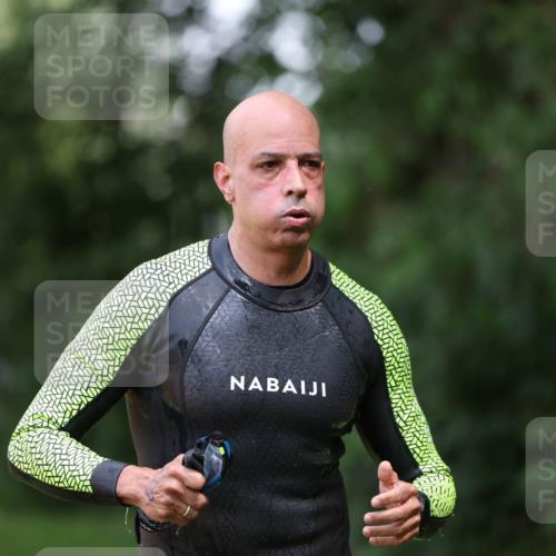 15.06.2025 - 7 Türme Triathlon Michael Strokosch http://msf.ph/oto/7956324 15.06.2025 12:36:00 Schwimmen 555, 593, 607 meine-sportfotos.de