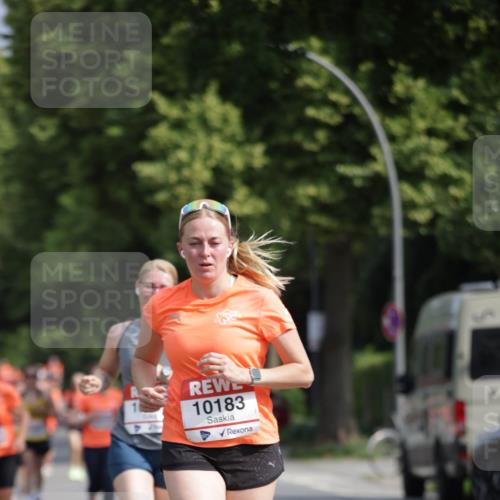 15.06.2025 - REWE Women's Run Jannik Wohlers http://msf.ph/oto/7956390 15.06.2025 08:51:50 Laufen 10183 meine-sportfotos.de