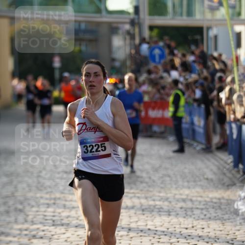 13.06.2025 - Holstenköstenlauf Felixshl http://msf.ph/oto/7956401 13.06.2025 19:47:07 Laufen 2156, 2468, 2881, 3225 meine-sportfotos.de