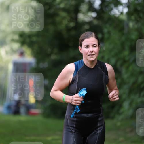 15.06.2025 - 7 Türme Triathlon Michael Strokosch http://msf.ph/oto/7956407 15.06.2025 12:36:24 Schwimmen 581 meine-sportfotos.de