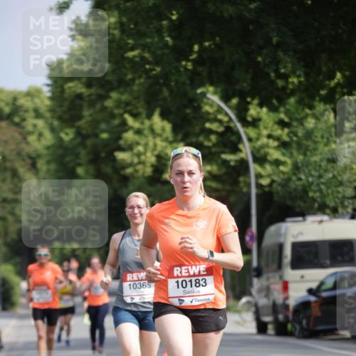 15.06.2025 - REWE Women's Run Jannik Wohlers http://msf.ph/oto/7956421 15.06.2025 08:51:51 Laufen 10365, 10183 meine-sportfotos.de