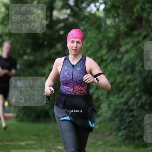 15.06.2025 - 7 Türme Triathlon Michael Strokosch http://msf.ph/oto/7956441 15.06.2025 12:36:45 Schwimmen 429, 514, 584, 666 meine-sportfotos.de