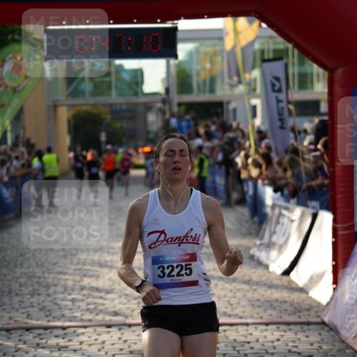 13.06.2025 - Holstenköstenlauf Felixshl http://msf.ph/oto/7956453 13.06.2025 19:47:09 Laufen 2881, 3225, 3955, 3981 meine-sportfotos.de