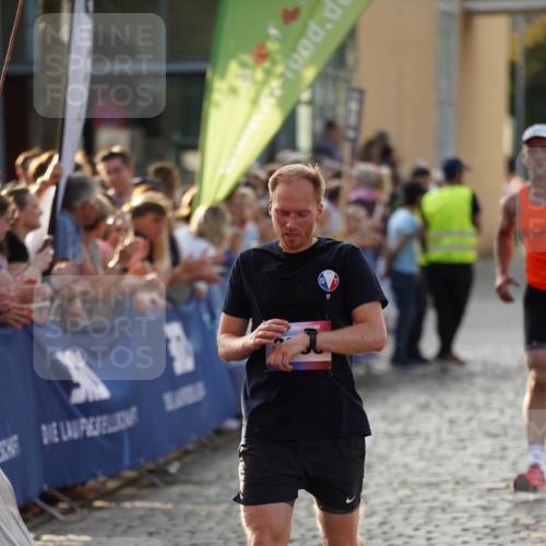 13.06.2025 - Holstenköstenlauf Felixshl http://msf.ph/oto/7956497 13.06.2025 19:47:15 Laufen 2002, 2692, 2881, 3886, 3955, 3981 meine-sportfotos.de