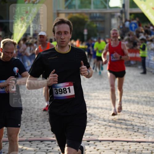 13.06.2025 - Holstenköstenlauf Felixshl http://msf.ph/oto/7956537 13.06.2025 19:47:17 Laufen 2002, 2229, 2692, 3025, 3886, 3955, 3981 meine-sportfotos.de