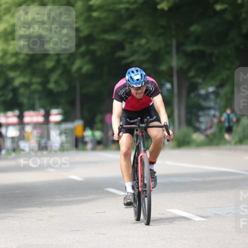 15.06.2025 - 7 Türme Triathlon Yannick Fuchs http://msf.ph/oto/7956639 15.06.2025 13:40:40 Radfahren 526, 928 meine-sportfotos.de
